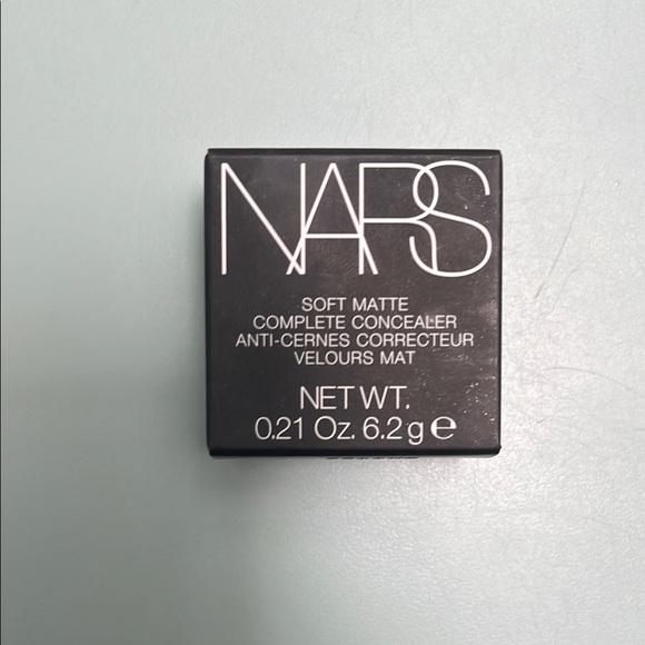 NARS Soft Matte Concealer in Black - Picture 1 of 7